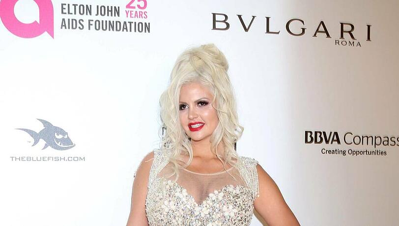 Sophia Vegas musste sich operieren lassen Sophia Vegas musste sich operieren lassen