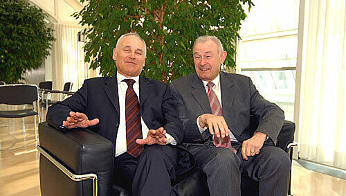 Zwei auf der Couch: Erwin Huber und Günther Beckstein beim AZ-Termin Zwei auf der Couch: Erwin Huber und Günther Beckstein beim AZ-Termin