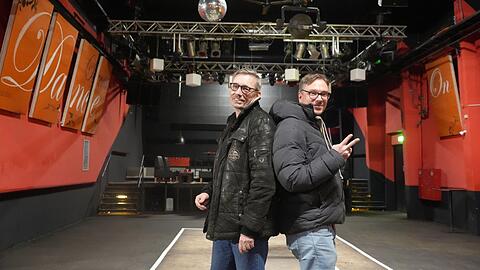 Hier feierten schon Generationen von Münchnern: Florian Schönhuber (li.) und Dierk Beyer in "ihrer" Nachtgalerie.