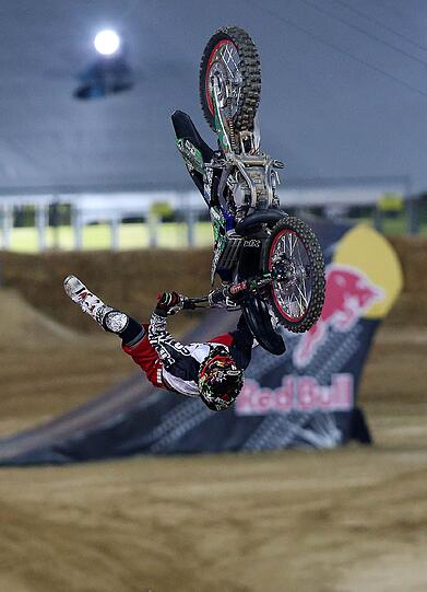 Am Samstag haben die X-Fighters in München Station gemacht - und spektakuläre Stunts gezeigt. Mit von der Partie beim letzten Stopp vor dem Finale in Sydney: Die Stars der Szene rund um den Spanier Dany Torres.
