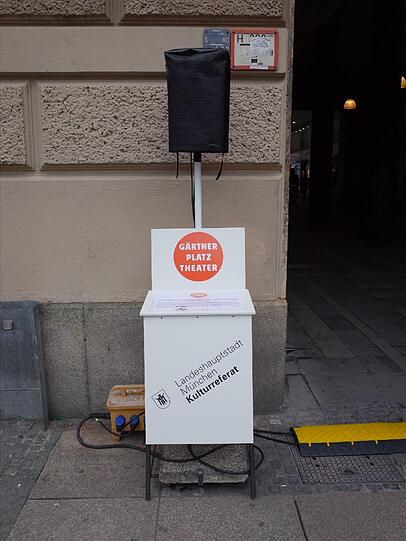 Eine der Klangboxen.
