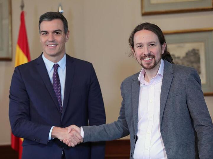 Pedro Sánchez (l), amtierender Ministerpräsident von Spanien, und Pablo Iglesias, Chef des Linksbündnisses Unidas Podemos.