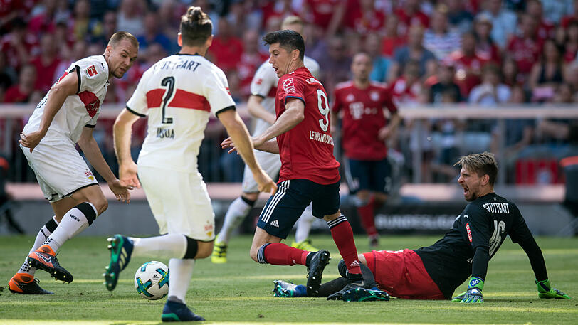 Robert Lewandowski: Note 4. Der Pole verpasste die 30-Tore-Marke um einen Treffer. Vergab gleich mehrere Großchancen (3., 26., 33.), Zieler war jedes Mal zur Stelle. Darf sich trotzdem über die Torjägerkanone freuen, die er sich einmal mehr schnappte.