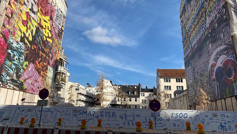 Zwischen der Türkenstraße 54 und 50 ist eine Brache.