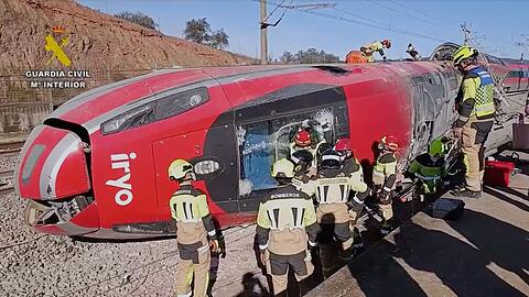 Die beiden letzten Waggons dieses Iryo-Zuges entgleisten und l&ouml;sten die Katastrophe aus. Der Zug war erst 2022 in Dienst gestellt worden.