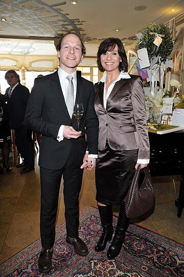 Die Traumhochzeit von Star-Koch Winkler und seiner Denise - sehen Sie hier die wunderschönen Bilder aus dem zugeschneiten Aschau.