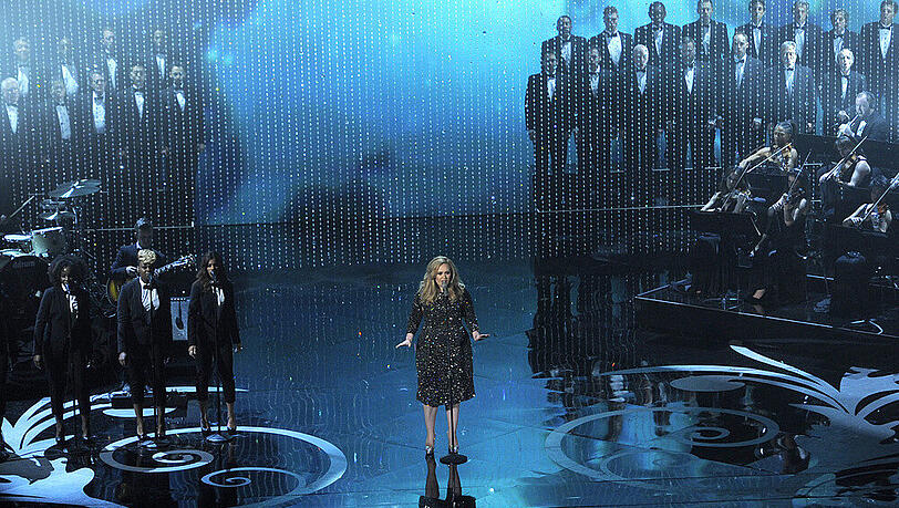 Wenn live, dann nur kurz: Adele bei ihrem Auftritt bei den Oscars 2013 Wenn live, dann nur kurz: Adele bei ihrem Auftritt bei den Oscars 2013