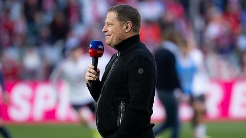 Max Eberl, Sportvorstand des FC Bayern München, kommt vor dem Spiel in das Stadion.