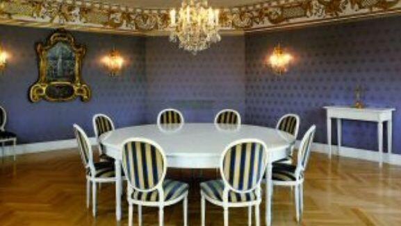 Ein Blick ins Schloss. Ein Blick ins Schloss.
