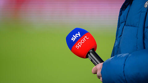 Ein Mikrofon mit dem "Sky Sport" Logo.