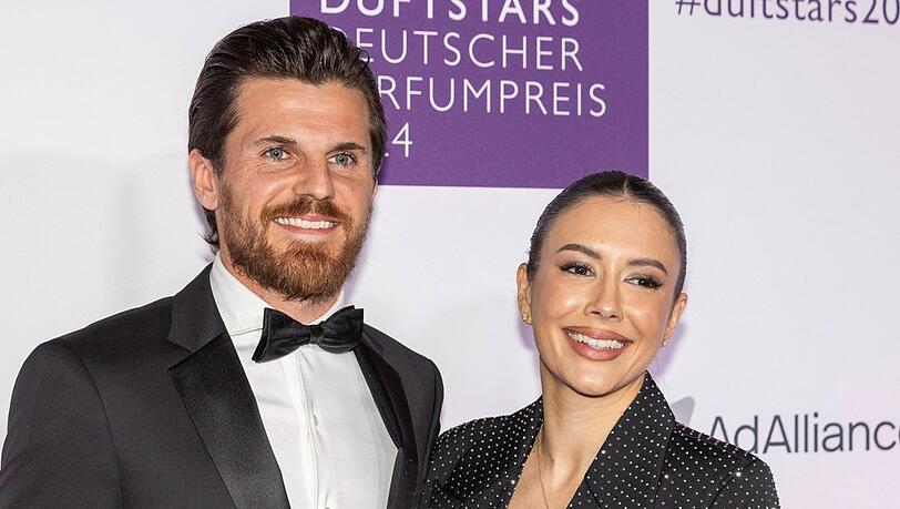 Jonas und Laura Hofmann sind ein Power-Paar der Sportszene: Er spielt bei Bayer 04 Leverkusen, sie arbeitet als Sportmoderatorin.