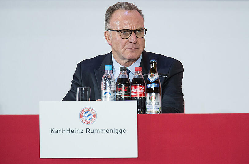 Aufmerksamer Zuhörer: Vorstandsboss Karl-Heinz Rummenigge.