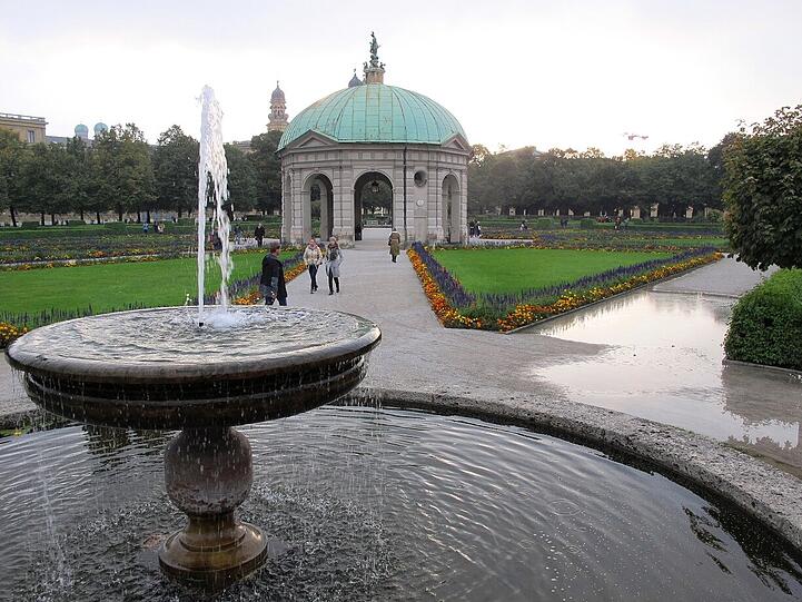 AZ-Leser Djordje Matkovic hat nicht nur ein Leck in dem Brunnen entdeckt, sondern vier.