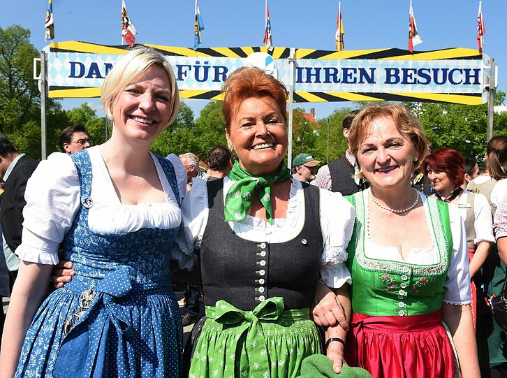 Anstich am Frühlingsfest! Die Bilder!