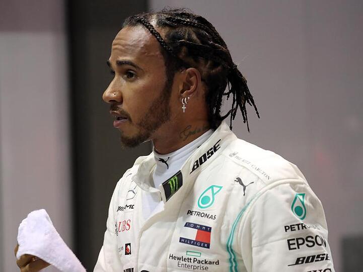 Sieht sich einer wiedererstarkten Ferrari-Konkurrenz gegenüber: Mercedes-Pilot Lewis Hamilton.