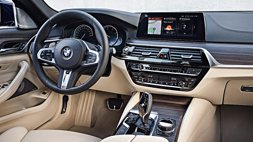 Typisch 5er-BMW: Das Armaturenbrett des Touring unterscheidet sich nicht von dem der Limousine.