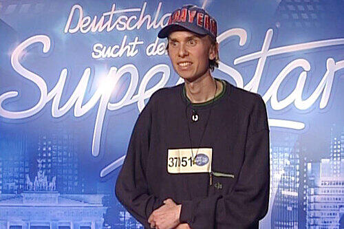 Ups, das war wohl nix: Oliver Skowroneks zweiter Versuch bei DSDS. Gerade hat ihn Dieter Bohlen böse auflaufen lassen.