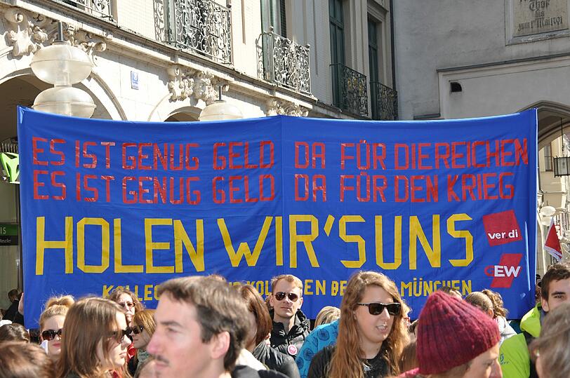 Bei dem Slogan gibt?s nichts zu diskutieren: Her mit der Kohle!