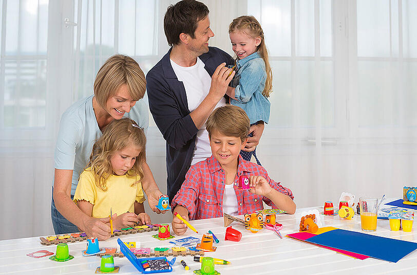 Familien können sich freuen: Für sie gibt es ab 1. Januar mehr Kindergeld.