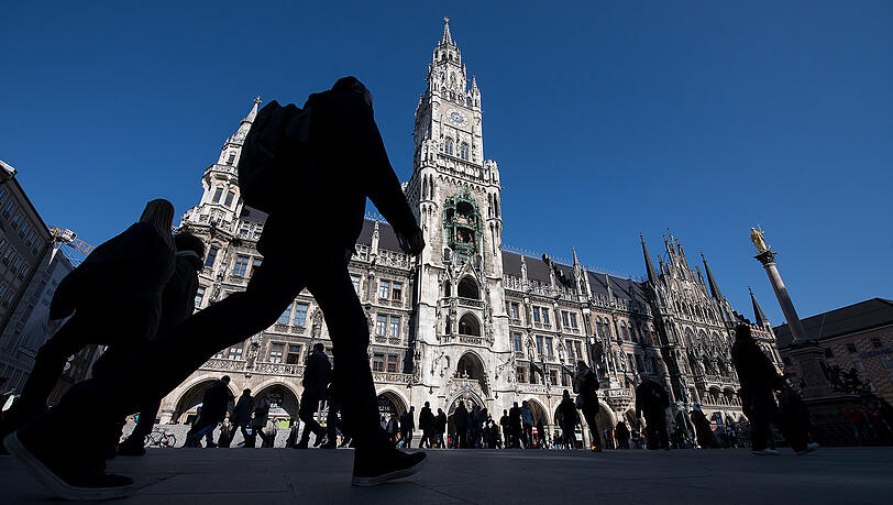 Blick auf den Marienplatz. Blick auf den Marienplatz.