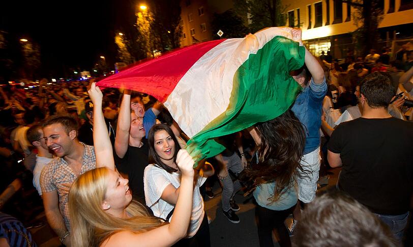 Italienischer Jubel auf der Leopoldstraße.