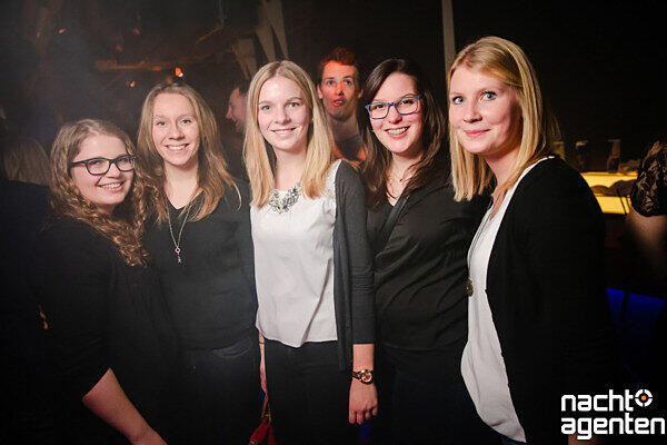 Klicken Sie sich durch die Partybilder aus den Münchner Clubs von Samstagabend. Finden Sie sich wieder?