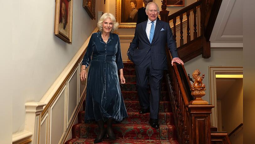 Königin Camilla und König Charles gedenken zum Muttertag ihrer verstorbenen Mütter.