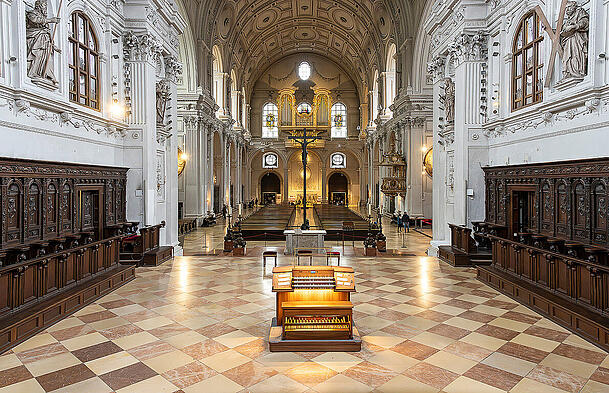 In der Michaelskirche findet am Samstag ein Orgelkonzert zum Mari&auml;-Himmelfahrtstag statt &ndash; bei angenehm k&uuml;hler Temperatur.
