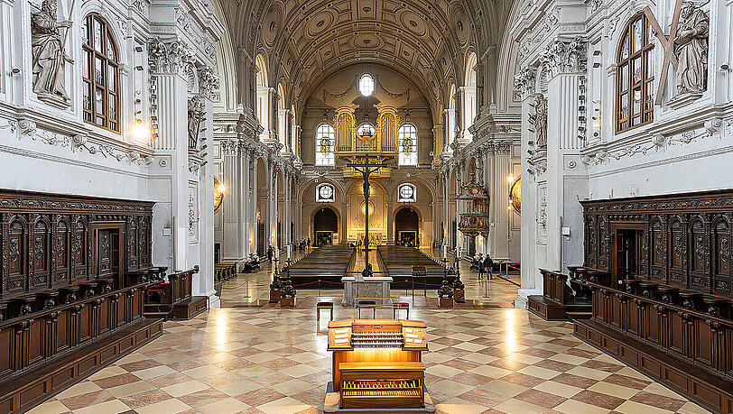 In der Michaelskirche findet am Samstag ein Orgelkonzert zum Mariä-Himmelfahrtstag statt – bei angenehm kühler Temperatur. In der Michaelskirche findet am Samstag ein Orgelkonzert zum Mariä-Himmelfahrtstag statt – bei angenehm kühler Temperatur.