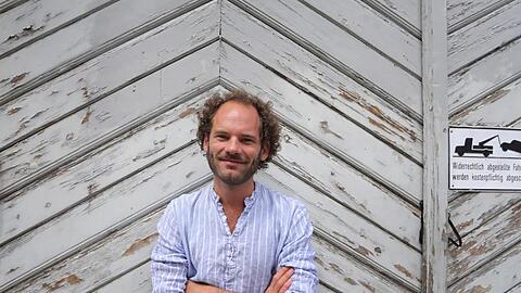 Der Kabarettist Maxi Schafroth. Foto: picture alliance / Karl-Josef Hildenbrand/dpa/Archivbild