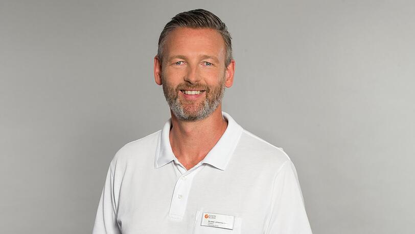 Der Ernährungsmediziner Johannes Sander ist Chefarzt im Adipositas-Klinikum der Schön Klinik Hamburg-Eilbek. Die Abteilung ist das deutschlandweit größte Zentrum zur Behandlung übergewichtiger Menschen. Der Ernährungsmediziner Johannes Sander ist Chefarzt im Adipositas-Klinikum der Schön Klinik Hamburg-Eilbek. Die Abteilung ist das deutschlandweit größte Zentrum zur Behandlung übergewichtiger Menschen.