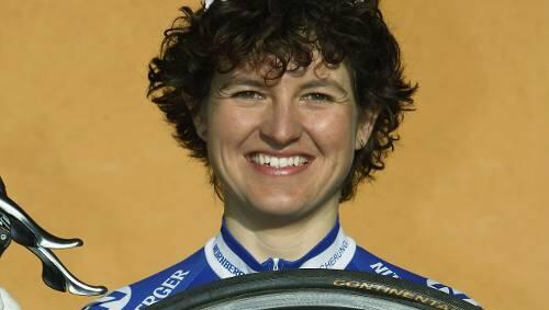 Podestplatz im Visier:Equipe-Amazone Eva Lutz. Podestplatz im Visier:Equipe-Amazone Eva Lutz.