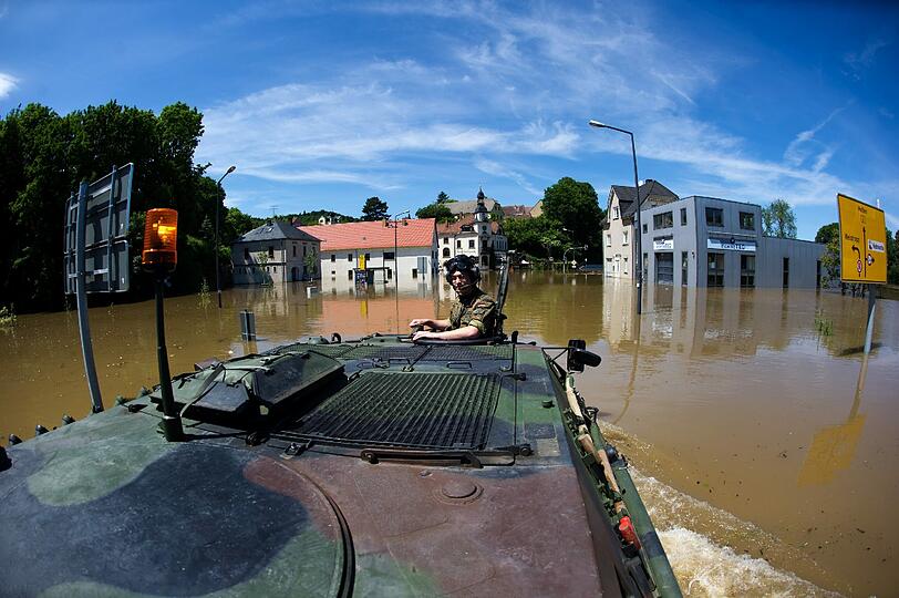 Aktuelle Bilder vom Hochwasser: In den betroffenen Städten beginnt das große Aufräumen wie hier in Gera