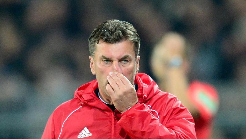 Kassierte mit seinem Team die erste Niederlage der Saison: HSV-Trainer Dieter Hecking. Kassierte mit seinem Team die erste Niederlage der Saison: HSV-Trainer Dieter Hecking.