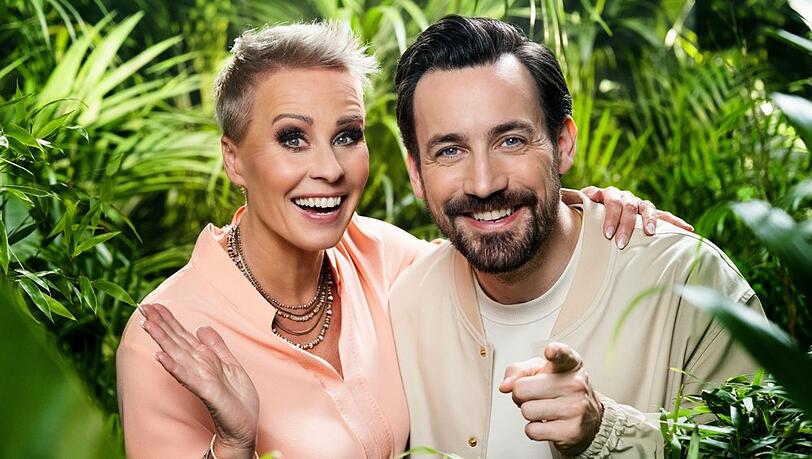 Sonja Zietlow und Jan Köppen laden im Sommer bislang noch nicht enthüllte Show-Legenden ins Dschungelcamp ein.