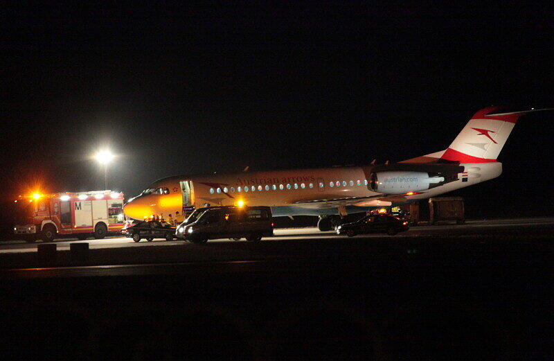 Die Fokker 70 nach der Notlandung