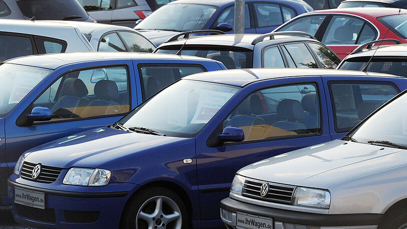 Gebrauchtwagen von Volkswagen stehen in München. Ältere Autos mit Dieselmotor sind inzwischen schwerer zu verkaufen.