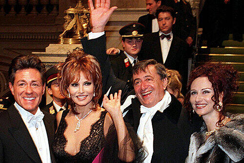 Viel Glanz und Glamour mit Raquel Welch.