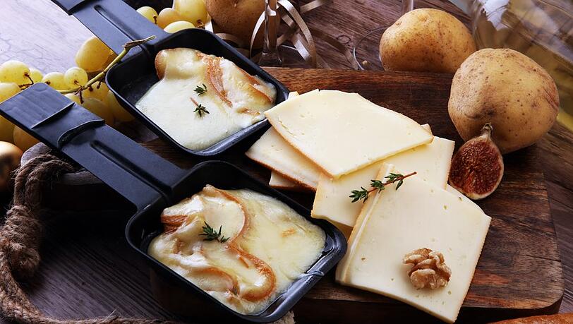 Zum Jahreswechsel Neues ausprobieren: auch im Raclette-Ofen.