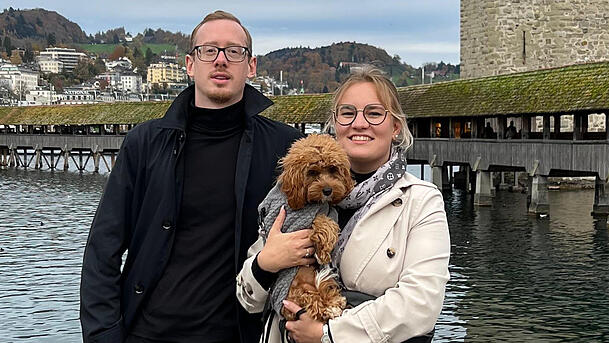 Kevin Romes ist mit Partnerin Lisa und Hund Charly nach M&uuml;nchen gezogen.
