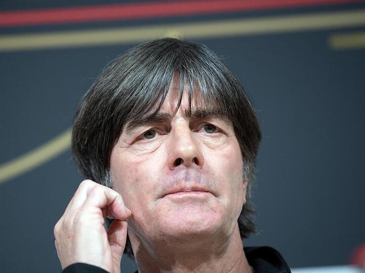 Gegen Estland lässt Joachim Löw Manuel Neuer und Ilkay Gündogan von Anfang an spielen.