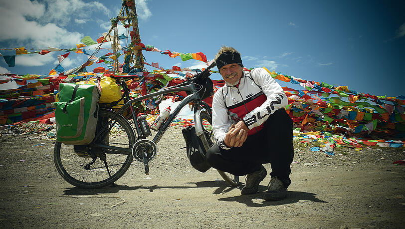 Peter Krinninger fuhr mit dem Fahrrad 444 Tage lang rund um die Welt. Peter Krinninger fuhr mit dem Fahrrad 444 Tage lang rund um die Welt.