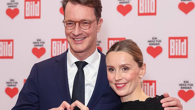 Hendrik Wüst mit Ehefrau Katharina. Hendrik Wüst mit Ehefrau Katharina.