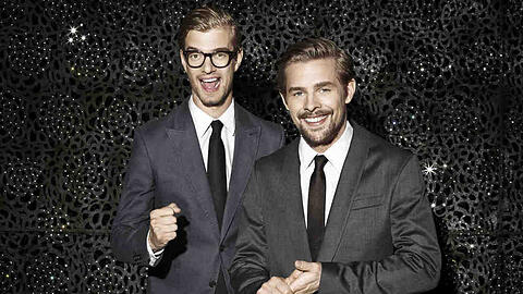 Joko Winterscheidt (li.) und Klaas Heufer-Umlauf verleihen am Montag den "Goldenen Umberto"