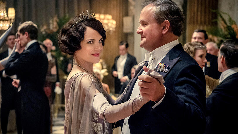 Elizabeth McGovern als Cora Crawley und Hugh Bonneville als Robert Crawley in einer Szene aus "Downton Abbey: Der Film". (2020).
