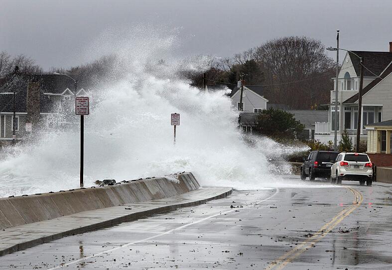 So heftig wütet Wirbelsturm "Sandy" an der Ostküste der USA: Häuser wurden überflutet, Bäume knickten um, es gab Tote und Verletzte. Die Bilder der Flutkatastrophe.