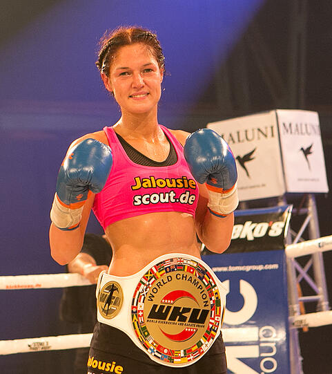 Smolik und Lang siegen: Die Bilder von der Fight Night in München zum Durchklicken.