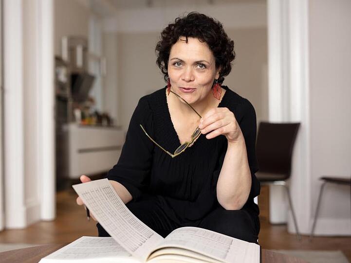 Die Bratschistin Tabea Zimmermann. Foto: Rui Camilo/EvS Musikstiftung/dpa