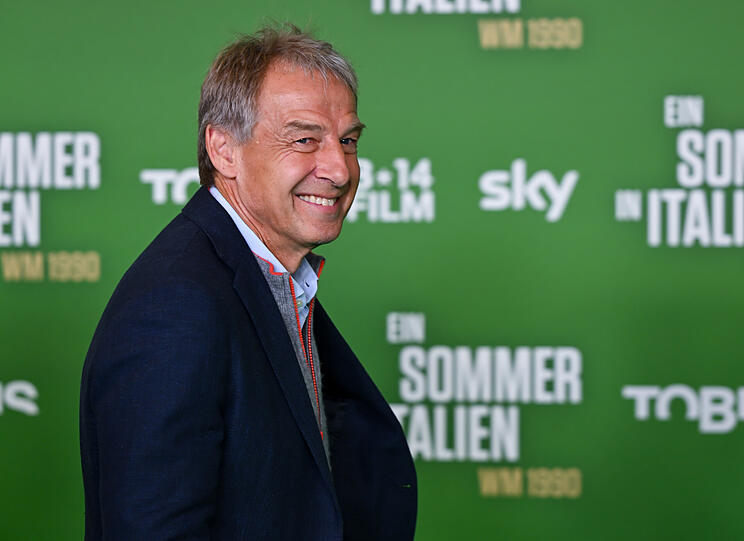 Auch J&uuml;rgen Klinsmann kommt zu der Premiere der Dokumentation "Ein Sommer in Italien - WM 1990".