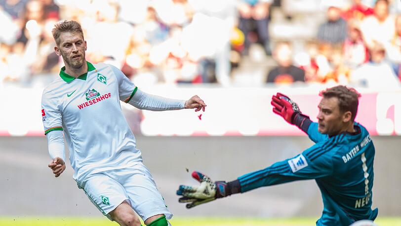 MANUEL NEUER NOTE 3
Kein gemütlicher Nachmittag vor Real wie erhofft. Zwei Gegentreffer &ndash; zwei Mal verlassen von seiner Abwehr. Nach der Pause Beobachter des wütenden Sturmlaufs. Dienstag gegen Real eher gefordert.